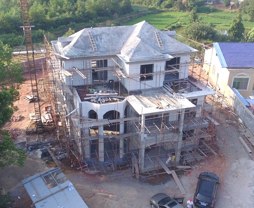 瀏陽豪華別墅還沒建完就已經(jīng)這么氣質非凡了，再辛苦也值了。